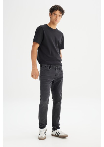 Luke Pamuklu Slim Tapered Fit Düşük Bel Dar Paça Jeans Erkek Kot Pantolon ML719IZHL 001 modelleri