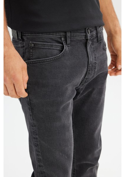 Luke Pamuklu Slim Tapered Fit Düşük Bel Dar Paça Jeans Erkek Kot Pantolon ML719IZHL 001 fırsatları