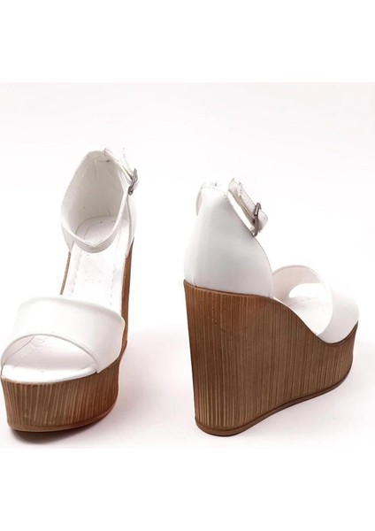 Kadın Verla Beyaz Tek Bant Yüksek Dolgu Taban Ayakkabı fırsatları