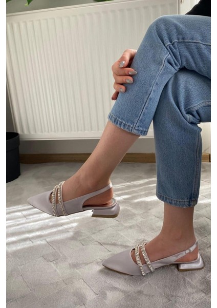 Kadın Linda Gümüş Saten Iki Sıra Taşlı Arkası Acık 2 cm Topuklu Sivri Burun Babet indirimleri