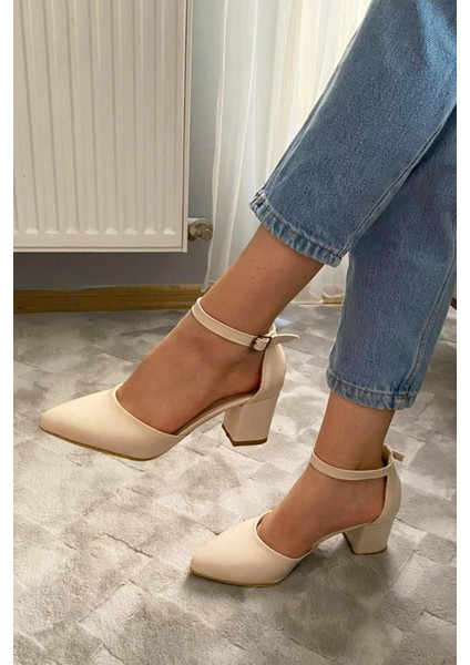 Kadın Gaya Krem Cilt 6 cm Topuklu Bilekten Bağlamalı Yanları Acık Ayakkabı