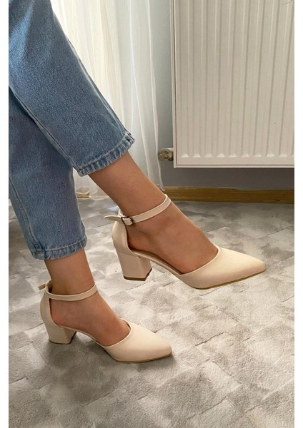 Kadın Gaya Krem Cilt 6 cm Topuklu Bilekten Bağlamalı Yanları Acık Ayakkabı indirimleri