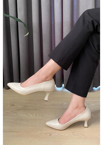 Kadın Sity Krem Cilt 6 cm Ince Topuklu Stiletto