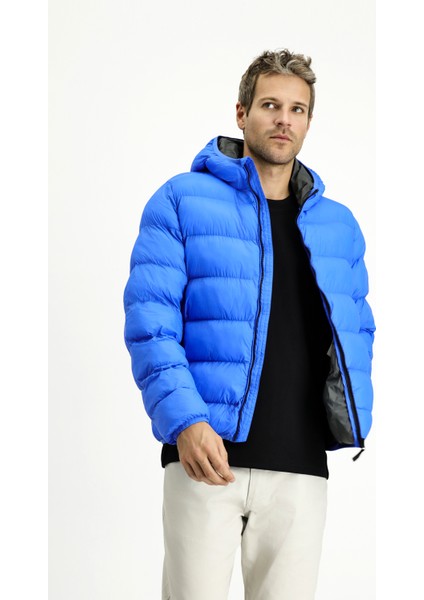 Kapüşonlu Çantalı Spor Şişme Mont