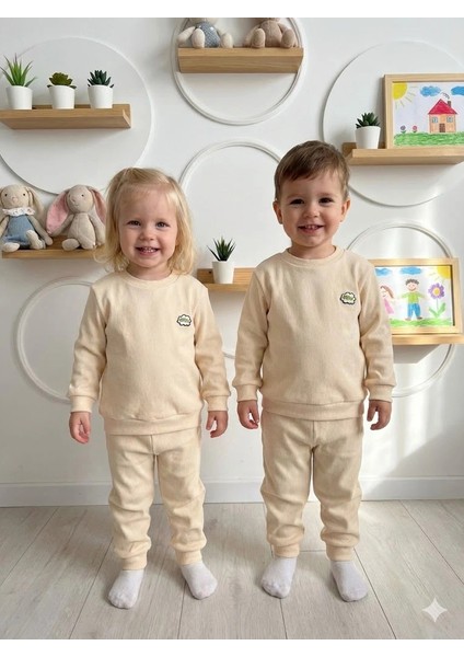 Mevsimlik Unisex Alt Üst Pamuklu ve Likralı Gündelik Eşofman Takımı 1-5 Yaş