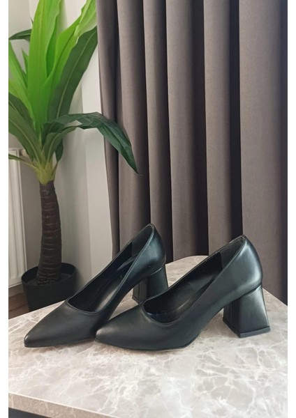 Kadın Nova Siyah Cilt 6,5 cm Kalın Topuklu Stiletto