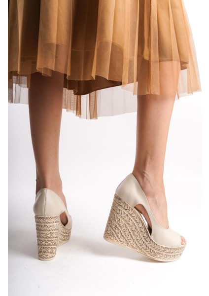 Kadın Beleon Krem Cilt 11 cm Platfomlu Dolgu Topuklu Ayakkabı modelleri