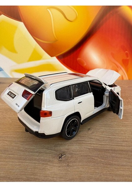 Toyota Land Cruiser V8 Model Demir Jip Metal Oyuncak Araba Kapı Bagaj Açılır Land Jeep Landcrusier fiyatları