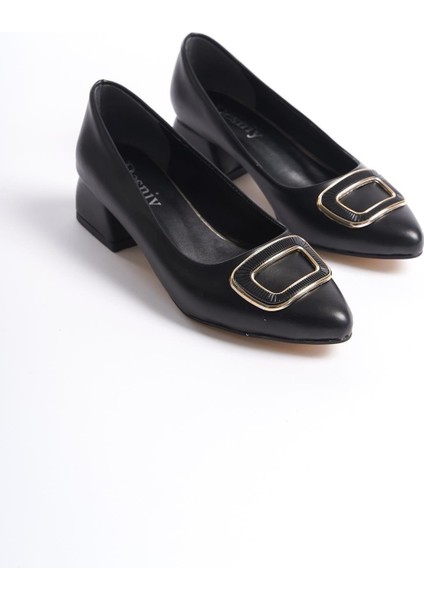 Kadın Katra Siyah Deri Kare Toka Detaylı 4 cm Kalın Topuklu Klasık Ayakkabı