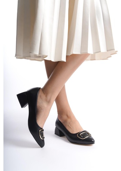 Kadın Katra Siyah Deri Kare Toka Detaylı 4 cm Kalın Topuklu Klasık Ayakkabı fırsatları