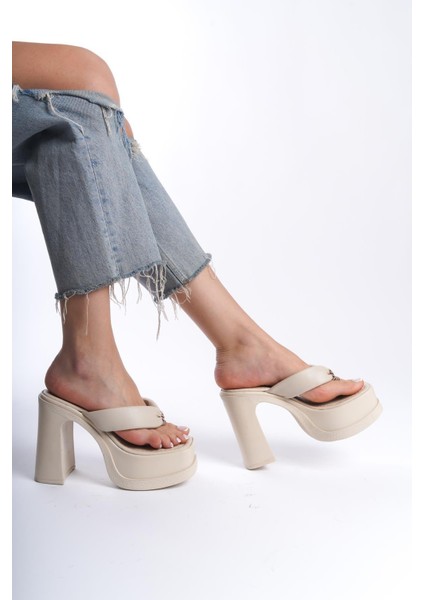 Kadın Geyala Bej Parmak Arası (12 cm ) Platform Topuklu Terlik fiyatları