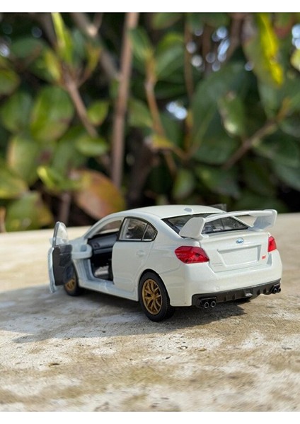 Subaru Impreza Koleksiyon Metal Araba 12CM Lüks Araba Beyaz Oyuncak Araba Model Araba fiyatları