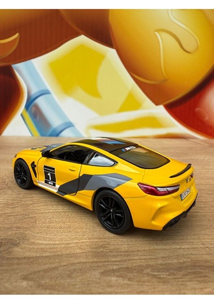 Bmw M8 Coupe Diecast Araba Kapıları Açılır Çek Bırak Bmw Model Araba 12CM modelleri