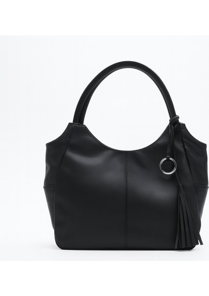 Paraşüt Kumaş Kadın Omuz Çantası – Frezya Model – Astarlı – Fermuarlı – 43X36X8 cm – Latte / Açık Krem / Siyah