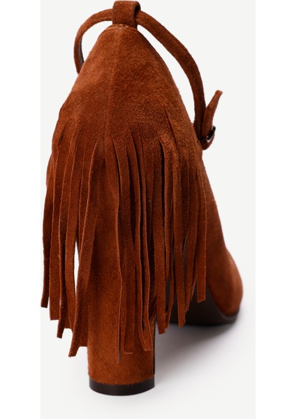 Deri Püsküllü Topuklu Ayakkabı