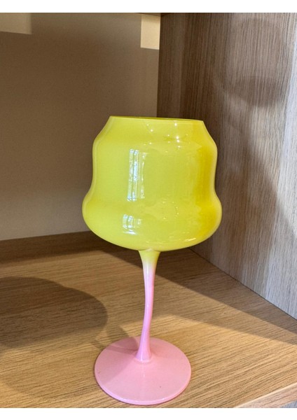 Asimetrik Renkli Şarap Kadehi modelleri