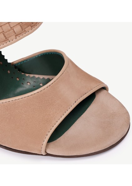 Kösele Kaplama Yumuşak Deri Topuklu Ayakkabı