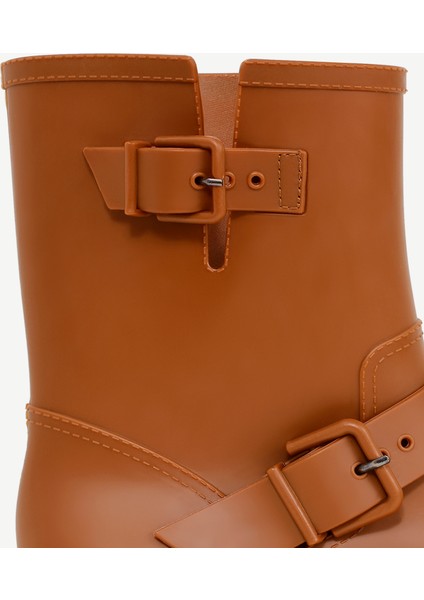 Toka Detaylı Kısa Yağmur Botu