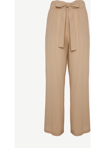 Bağlama Detaylı Pantolon