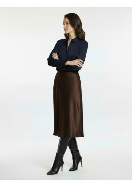 x Melis Ağazat - Slim Fit Balık Kesim Midi Boy Saten Etek fiyatları