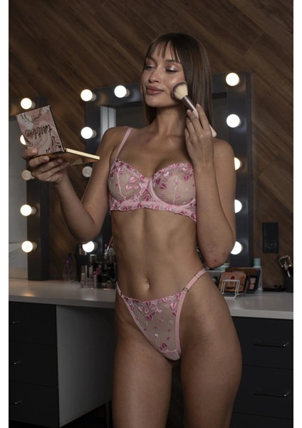 Kalp Nakışlı Transparan Dantel Sütyen & Külot Takımı