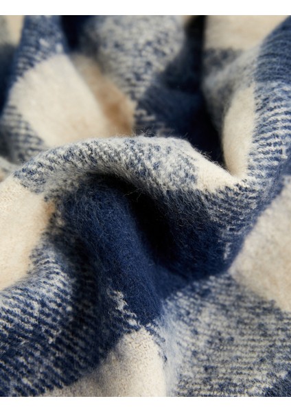 Yumuşak Dokulu Püsküllü Ekoseli Uzun Atkı modelleri