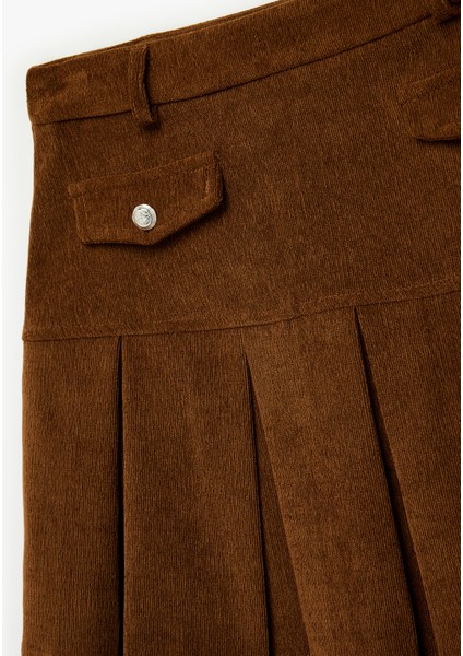 Metal Aksesuarlı Cep Detaylı Kalın Piliseli Mini Etek modelleri