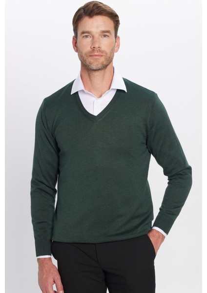 Erkek Standart Fit Normal Kesim V Yaka Pamuklu Triko Kazak