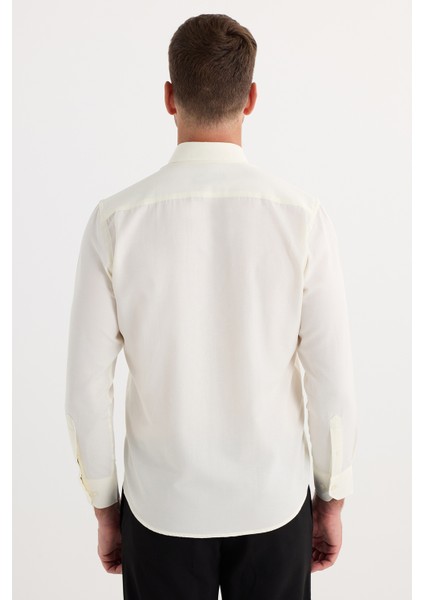 Regular Fit Düğmeli Yaka Pamuklu Kolay Ütü Oxford Düz Erkek Ekru Gömlek