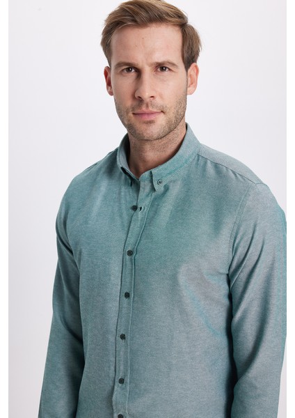 Erkek Slim Fit Dar Kesim Uzun Kollu Pamuklu Oxford Doku Kolay Ütü Yeşil Düğmeli Yaka Gömlek