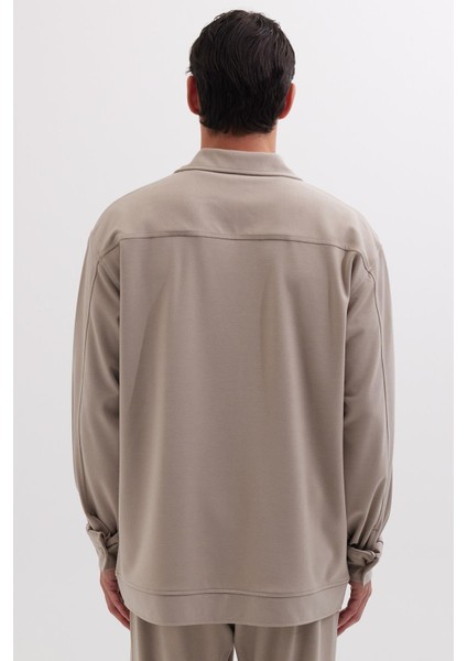 Erkek Relax Fit Rahat Kesim Düğmeli Yandan Cepli Örme Bej Ceket Gömlek