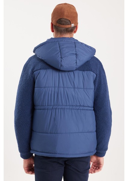 Erkek Regular Fit Klasik Kesim Kapüşonlu Fermuarlı Çıtçıt Kapamalı Lacivert Mont