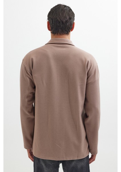 Erkek Relax Fit Rahat Kesim Çift Cepli Örme Vizon Apaş Yaka Gömlek