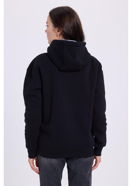 Kadın Oversize Geniş Kesim Pamuklu Yumuşak Dokulu İçi Polarlı Baskılı Siyah Kapüşonlu Sweatshirt