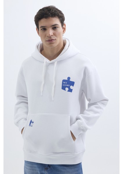 Unisex Oversize Geniş Kesim Pamuklu Yumuşak Dokulu İçi Polarlı Baskılı Beyaz Kapüşonlu Sweatshirt
