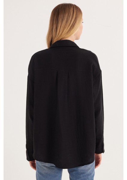Kadın Oversize Geniş Kesim %100 Pamuk Müslin Kumaş Uzun Kollu Cepli Dokulu Siyah Gömlek