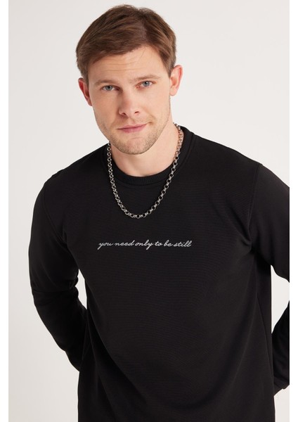 Erkek Standart Fit Pamuklu Bisiklet Yaka Şardonlu Baskılı Siyah Sweatshirt