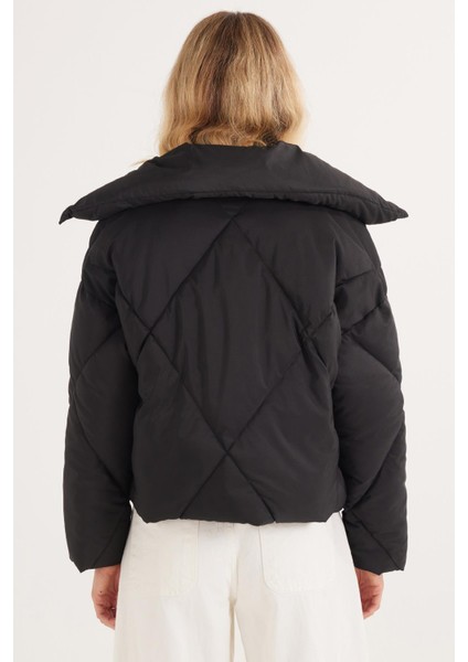 Kadın Oversize Geniş Kesim Şişme Dik Yaka Siyah Mont