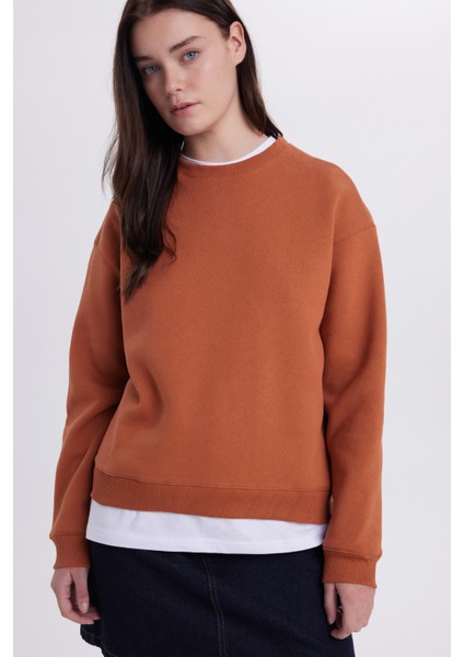 Kadın Oversize Geniş Kesim Pamuklu Bisiklet Yaka Kiremit Sweatshirt