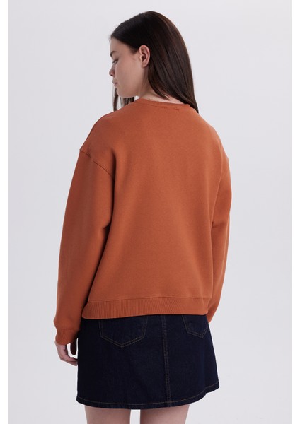 Kadın Oversize Geniş Kesim Pamuklu Bisiklet Yaka Kiremit Sweatshirt