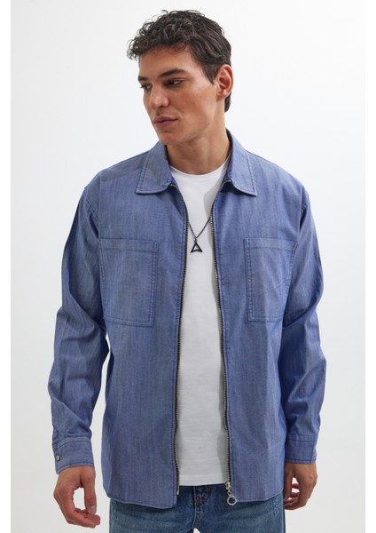 Relax Fit Uzun Kollu Denim Kot Parça Boyalı Çift Cep Fermuarlı Mavi Gömlek