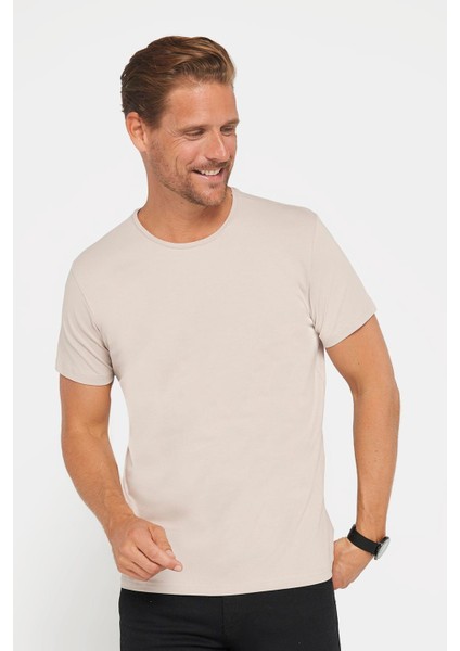 Erkek Slim Fit Dar Kesim Pamuklu Yumuşak Dokulu Likralı Esnek Kumaş Düz Basic Taş Renk Bisiklet Yaka