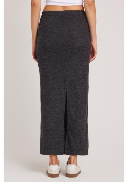 Kadın Slim Fit Dar Kesim Yırtmaçlı Antrasit Etek