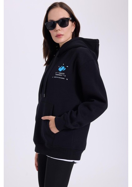 Kadın Oversize Geniş Kesim Pamuklu Yumuşak Dokulu İçi Polarlı Baskılı Siyah Kapüşonlu Sweatshirt