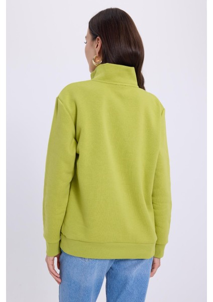 Kadın Relax Fit Rahat Kesim Pamuklu İçi Polarlı Yarım Fermuarlı Yeşil Dik Yaka Sweatshirt