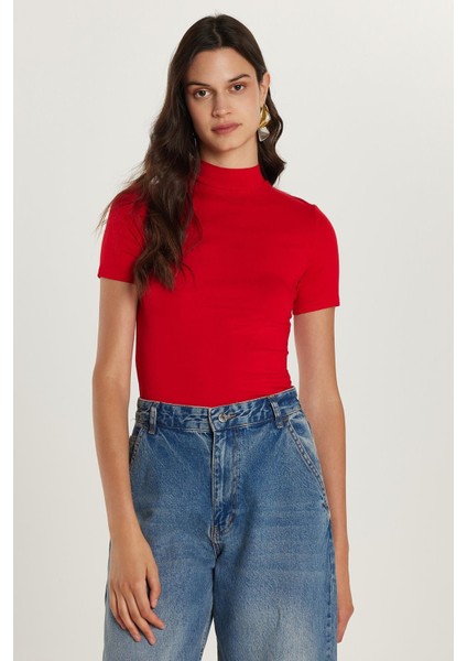 Kadın Standart Fit Kısa Kollu Yarım Balıkçı Yaka Kırmızı Bluz
