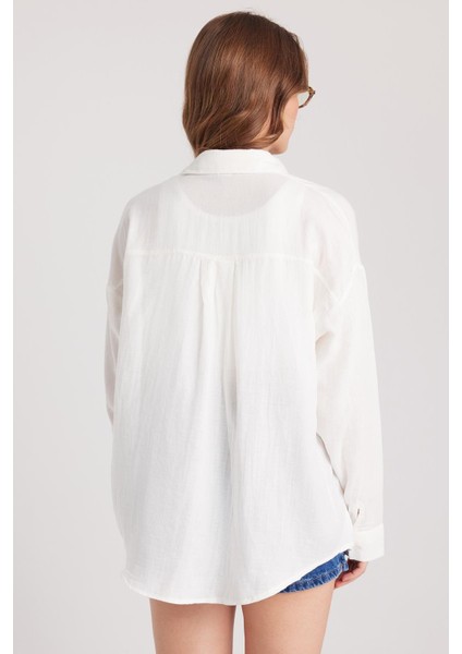 Kadın Oversize Geniş Kesim %100 Pamuk Müslin Kumaş Uzun Kollu Cepli Dokulu Ekru Gömlek