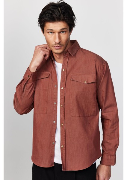Relax Fit Uzun Kollu Denim Kot Parça Boyalı Çift Cep Kapaklı Çıtçıtlı Kahverengi Erkek Gömlek