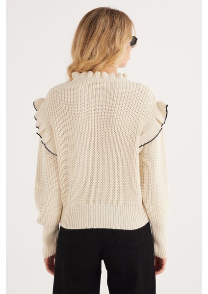 Kadın Slim Fit Dar Kesim V Yaka Bej Kazak