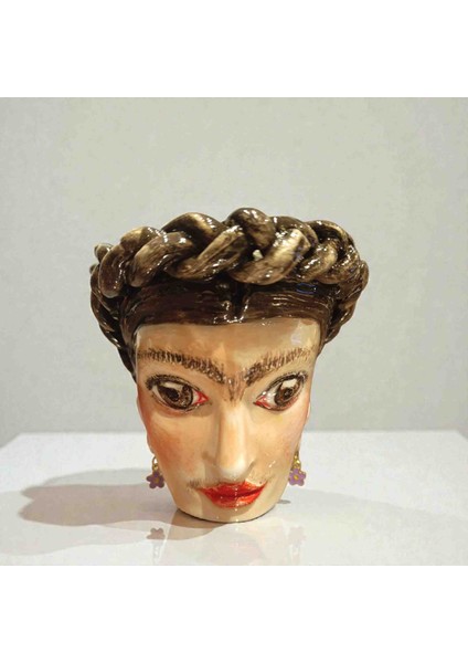 Özel Tasarım,dünyada Benzeri Olmayan El Yapımı Seramik Frida Kahlo 400ML Kupa Bardak Hediye Paketi Yapılmaktadır